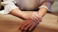 ムカデが這う｢ゴミ屋敷｣で育った20代女性の苦悩